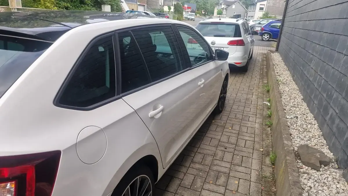 Gebraucht Skoda Rapid 122 PS (89 kW) 2014 Weiß Kleinwagen