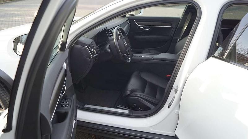 Gebraucht Volvo V90 CC 254 PS (186 kW) 2017 Weiß Kombi