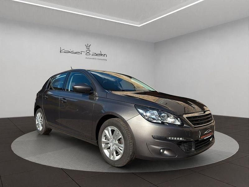 Gebraucht Peugeot 308 Active 131 PS (96 kW) 2016 Grau Limousine