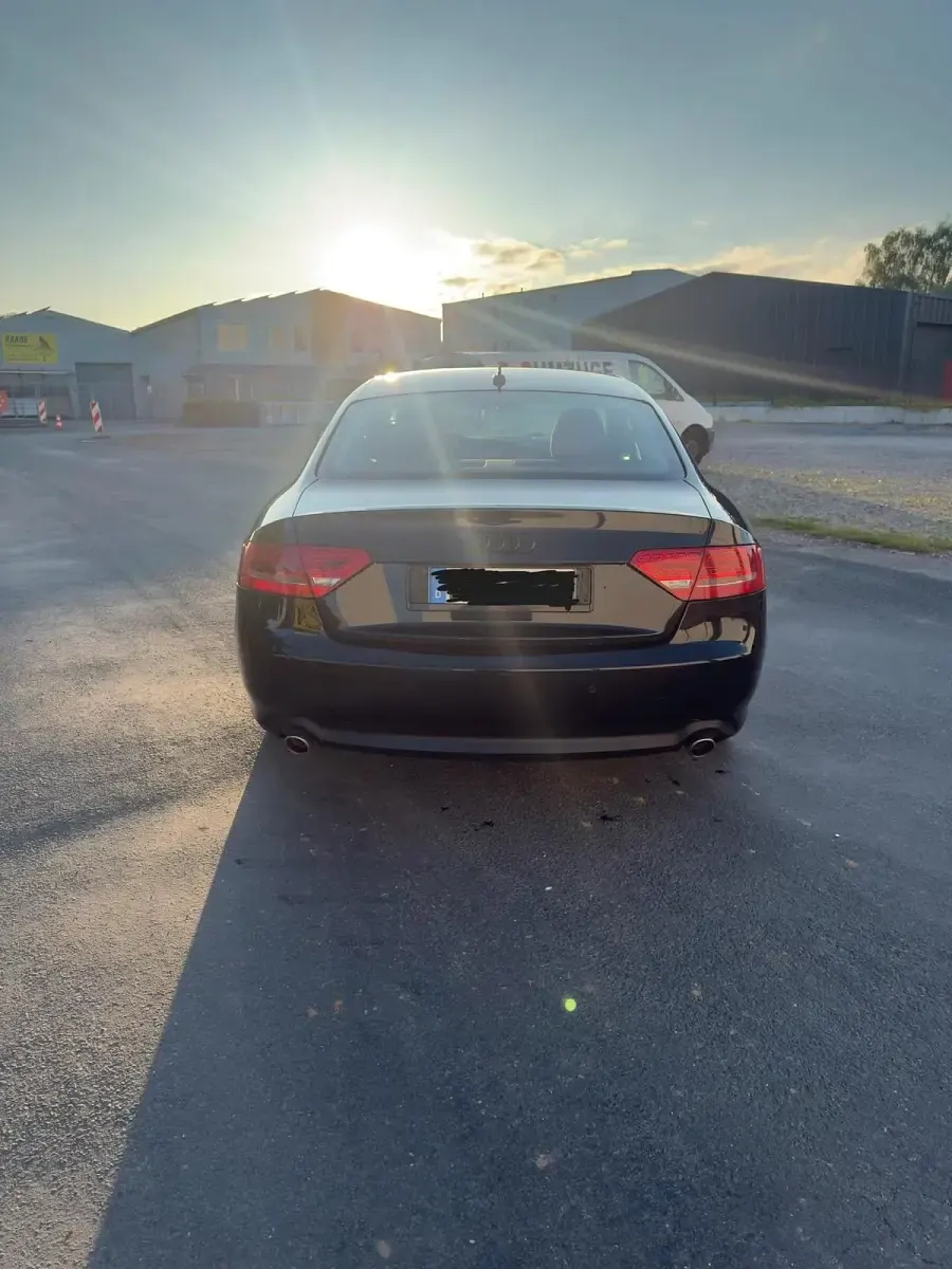 Gebraucht Audi A5 190 PS (139 kW) 2010 Schwarz Coupé