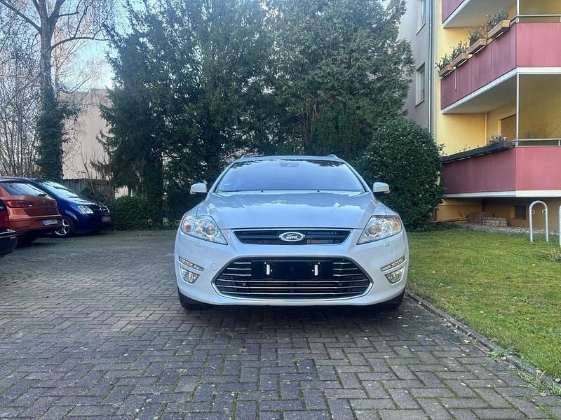 Gebraucht Ford Mondeo Titanium 240 PS (176 kW) 2014 Weiß Limousine