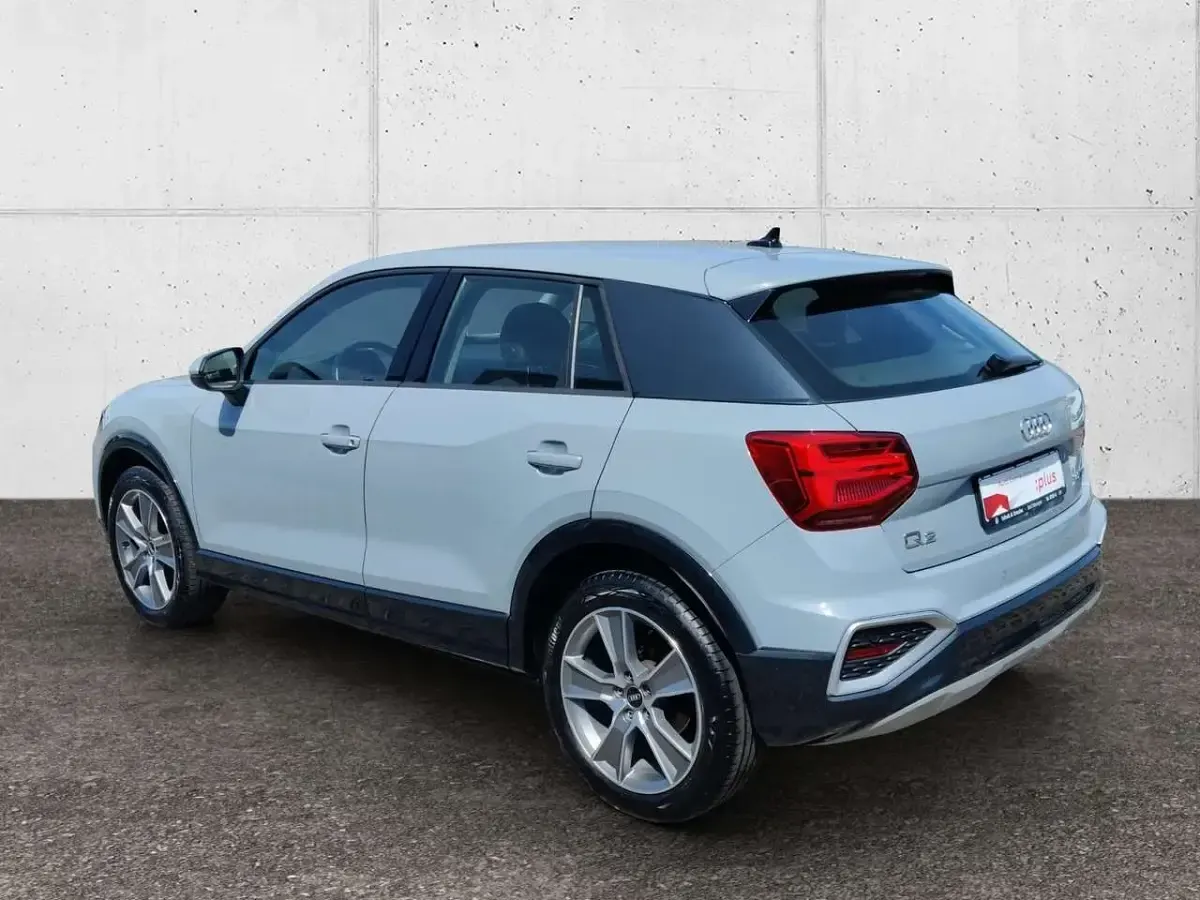 Gebraucht Audi Q2 Advanced Plus 150 PS (110 kW) 2021 Pfeilgrau perleffekt SUV
