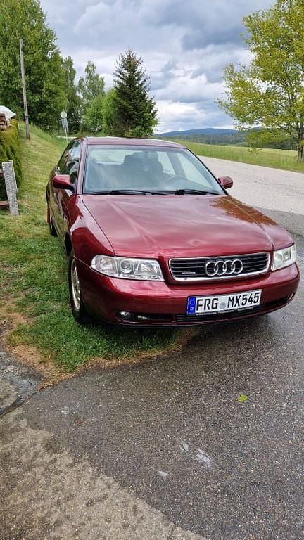Occasion Audi A4 125 ch (91 kW) 1999 Rouge Berline