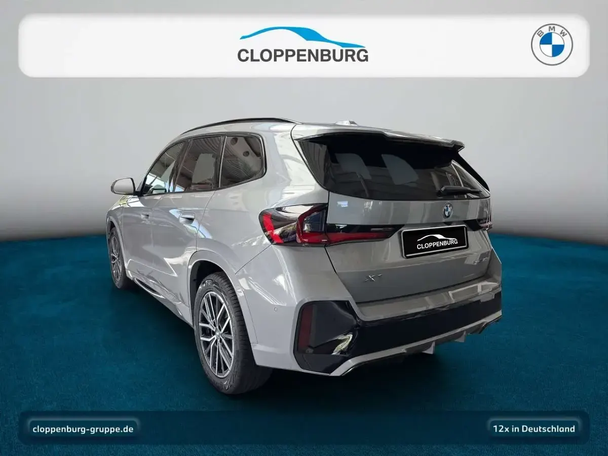 Gebraucht BMW X1 M Sport 163 PS (119 kW) 2025 Spacesilber SUV