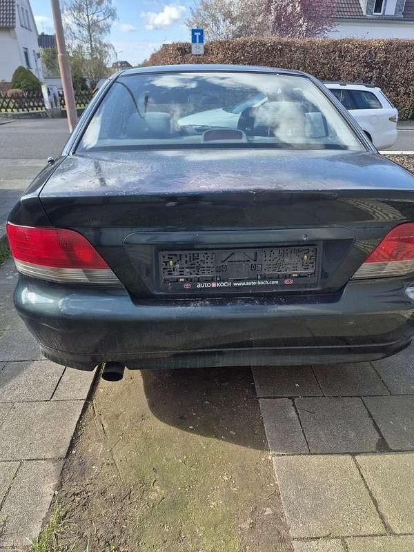 Gebraucht Mitsubishi Galant 137 PS (100 kW) 2000 Grün Limousine