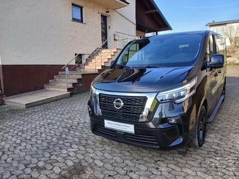 Gebraucht Nissan NV300 Tekna 150 PS (110 kW) 2022 Jet black (m) Van