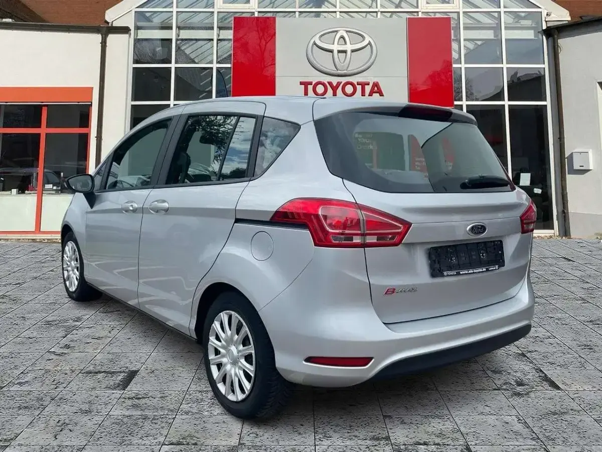 Gebraucht Ford B-MAX Trend 90 PS (66 kW) 2017 Polarsilber metallic Van / Kleinbus