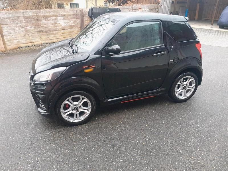 Gebraucht Ligier JS50 2021 Schwarz Kleinwagen