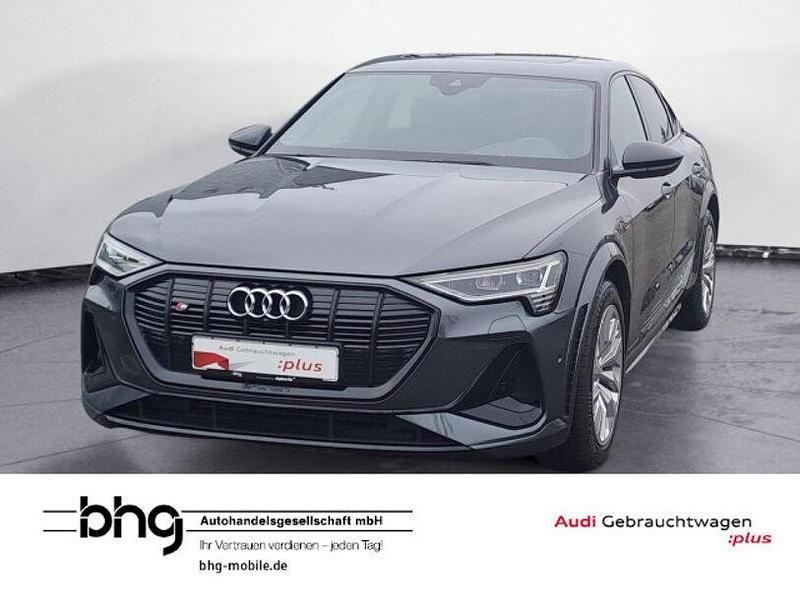 Daytonagrau perleffekt Gebraucht 2022 Audi e-tron Ambiente SUV | 43.910 € (Superpreis) - Bild 1/4