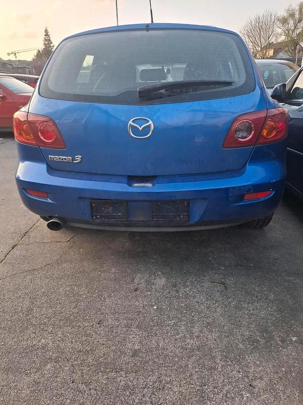 Gebraucht Mazda 3 105 PS (77 kW) 2004 Blau Limousine