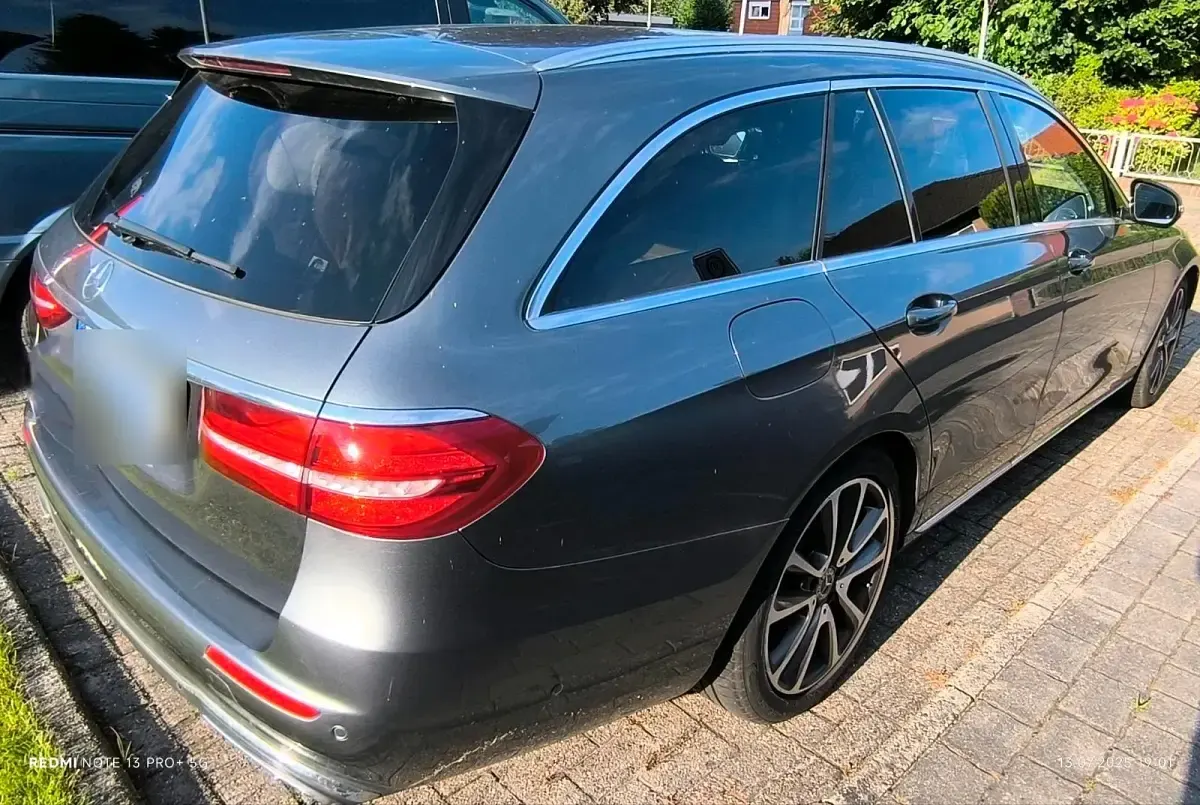 Gebraucht Mercedes E220 194 PS (142 kW) 2018 Andere farben SUV
