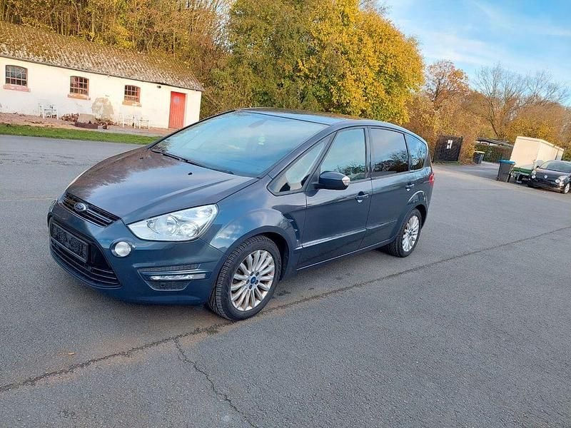 Violett Gebraucht 2014 Ford S-MAX Titanium Van / Kleinbus | 8.600 € (Guter Preis) - Bild 1/4