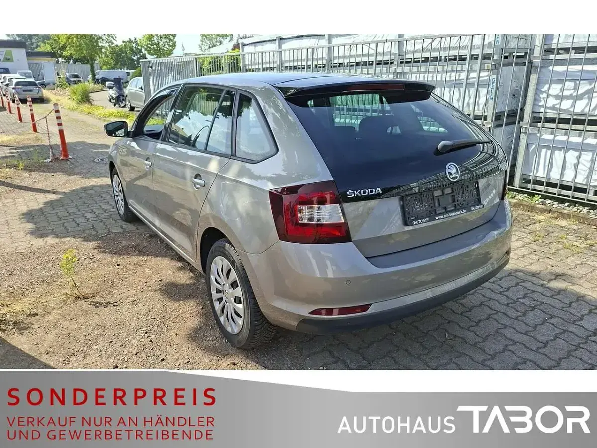 Gebraucht Skoda Rapid Ambition 110 PS (80 kW) 2018 Unbekannt Kleinwagen