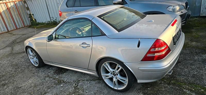 Silber Gebraucht 2001 Mercedes 320 Cabrio | 4.400 € - Bild 1/4