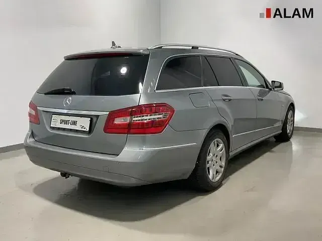 Gebraucht Mercedes E220 170 PS (125 kW) 2011 Silber Limousine
