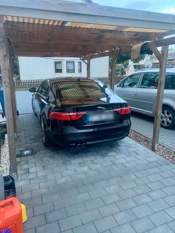 Gebraucht Jaguar XF 179 PS (131 kW) 2016 Schwarz Limousine