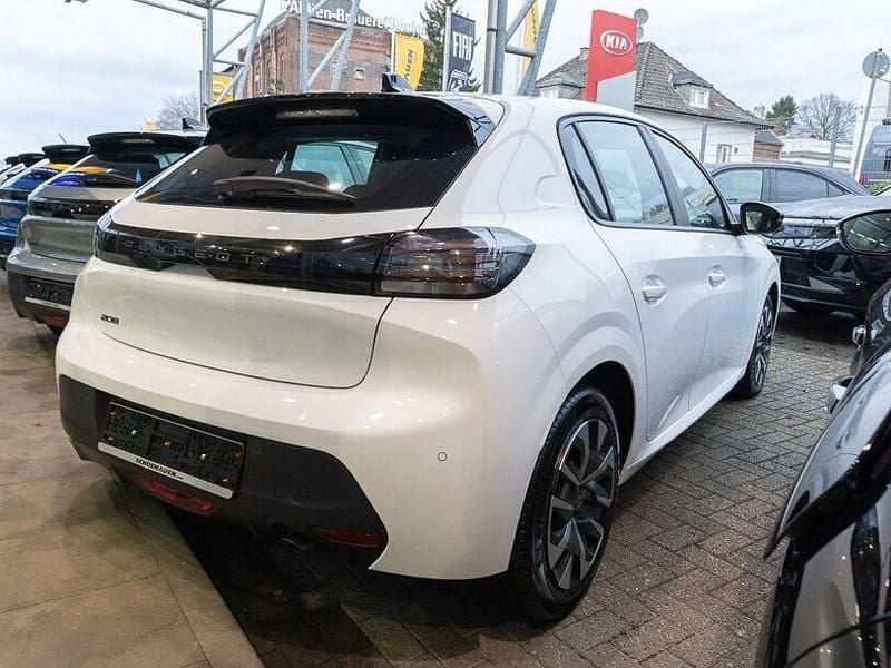 Second-hand Peugeot 208 Active 101 CP (74 kW) 2024 Alb Hatchback