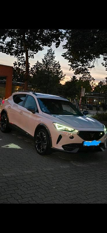 Weiß Gebraucht 2021 Cupra Formentor VZ3 SUV | 29.999 € (Fairer Preis) - Bild 1/4
