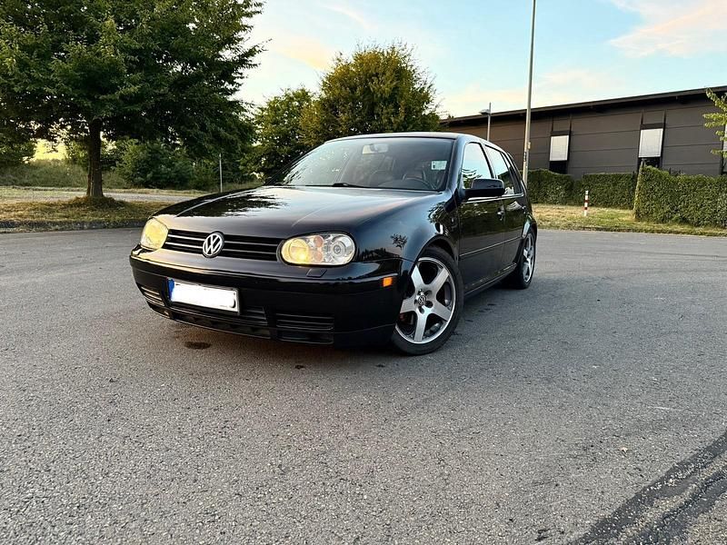 Schwarz Gebraucht 2000 VW Golf IV GTI Limousine | 4.500 € - Bild 1/4