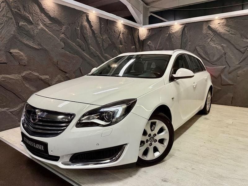 Weiß Gebraucht 2014 Opel Insignia Edition Kombi | 3.790 € (Fairer Preis) - Bild 1/4