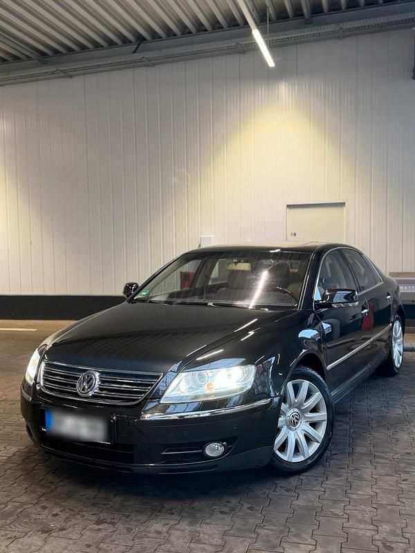 Schwarz Gebraucht 2003 VW Phaeton Limousine | 3.200 € (Fairer Preis) - Bild 1/4