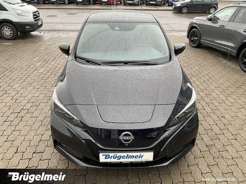 Gebraucht Nissan Leaf N-Connecta 110 kW (150 PS) 2023 Schwarz Kleinwagen