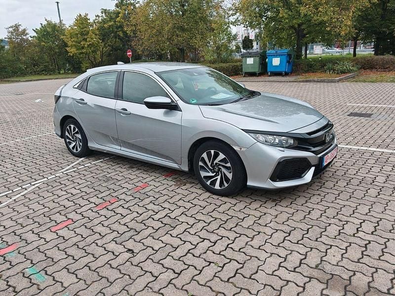 Silber Gebraucht 2021 Honda Civic Comfort Limousine | 15.990 € (Superpreis) - Bild 1/4