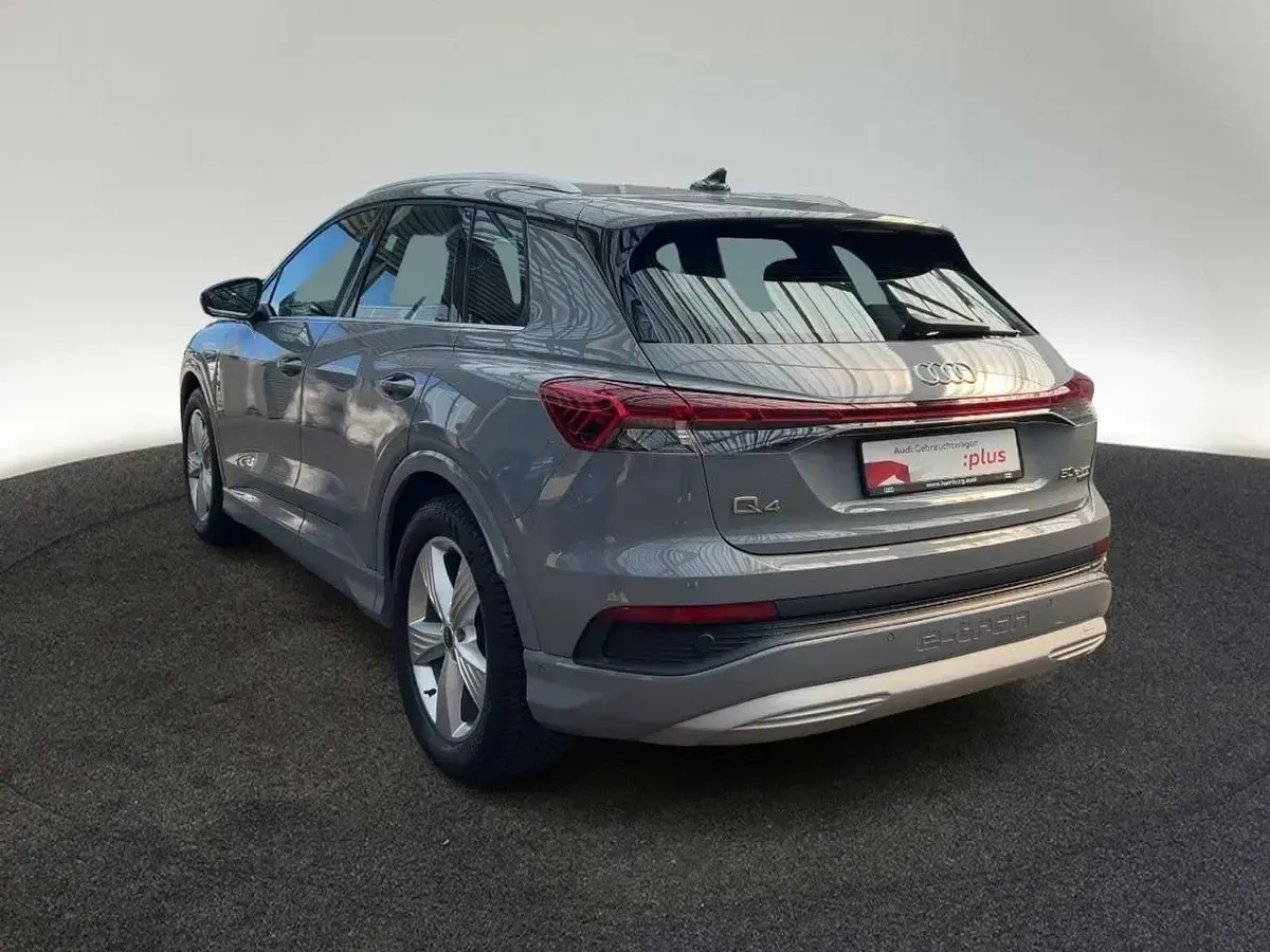 Gebraucht Audi Q4 e-tron Advanced Plus 219 kW (299 PS) 2023 Kieselgrau SUV