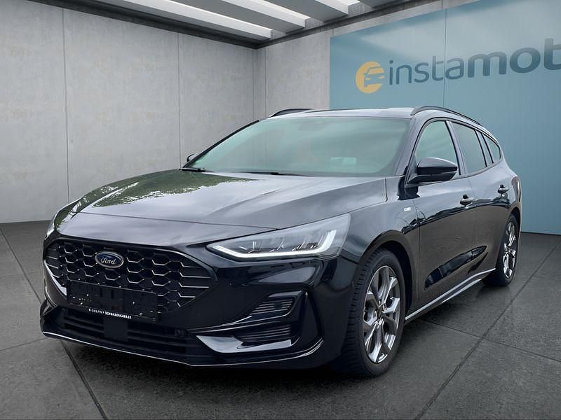 Schwarz Gebraucht 2024 Ford Focus Kombi | 27.399 € (Fairer Preis) - Bild 1/4