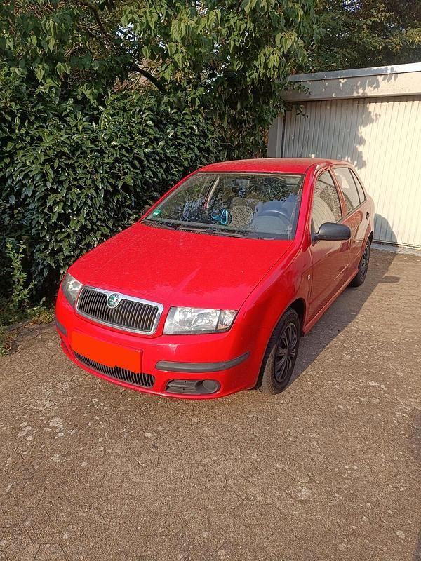 Rot Gebraucht 2005 Skoda Fabia Kleinwagen | 1.150 € (Guter Preis) - Bild 1/4