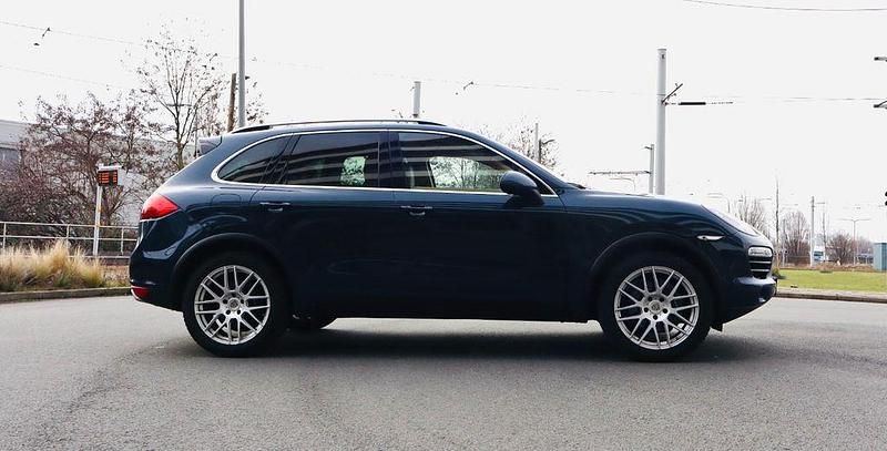 Gebraucht Porsche Cayenne 299 PS (219 kW) 2012 Blau SUV