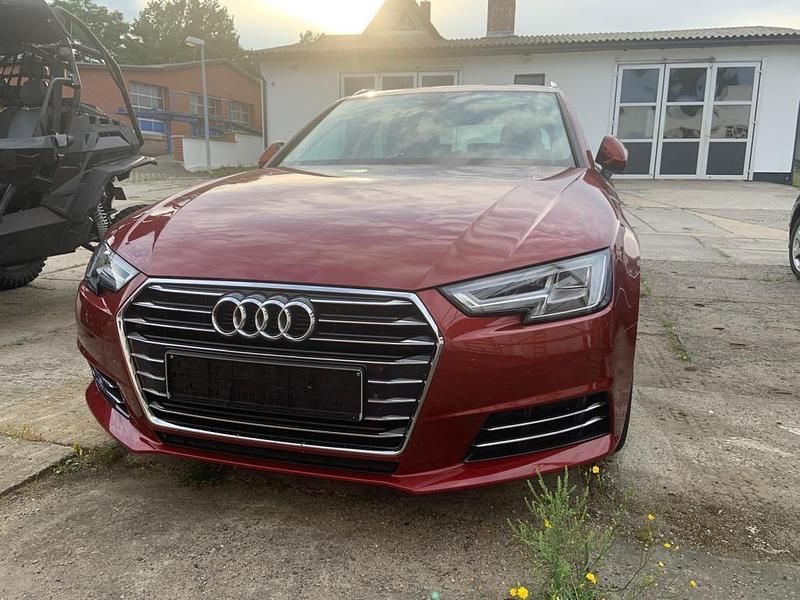 Rot Gebraucht 2018 Audi A4 Kombi | 15.000 € (Fairer Preis) - Bild 1/4