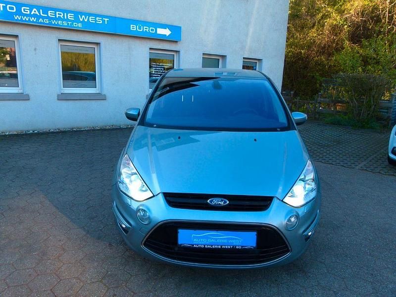 Gebraucht Ford S-MAX Titanium 203 PS (149 kW) 2014 Blau Van / Kleinbus