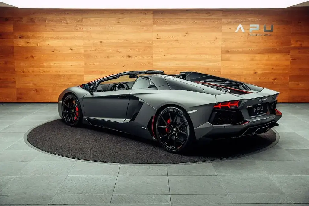 Gebraucht Lamborghini Aventador 700 PS (514 kW) 2016 Grau Cabrio
