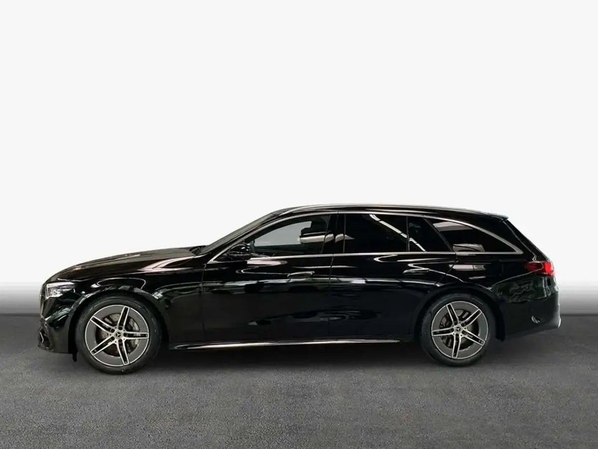Gebraucht Mercedes E300 Premium 313 PS (230 kW) 2025 Obsidianschwarz metallic Kombi