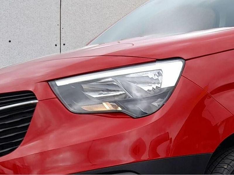 Gebraucht Opel Combo Basis 131 PS (96 kW) 2024 Rot Van / Kleinbus