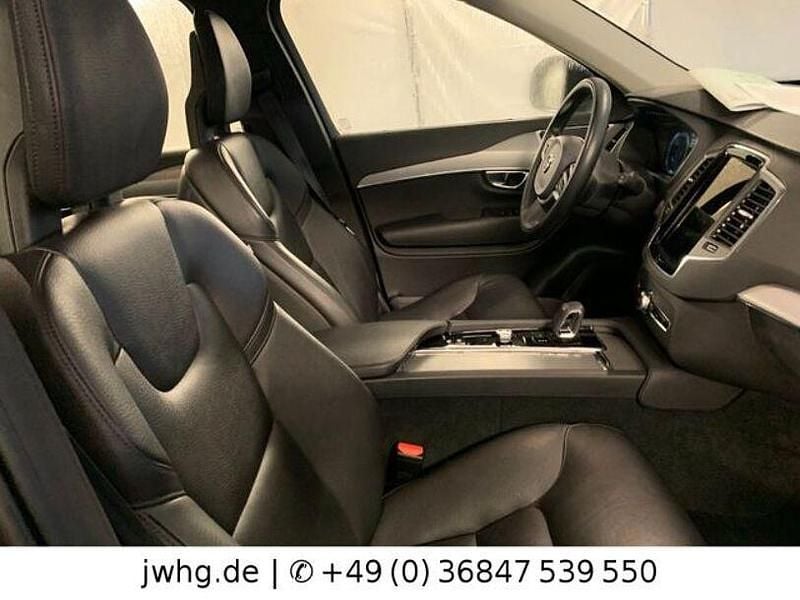 Gebraucht Volvo XC90 Momentum 235 PS (172 kW) 2021 Savile grey SUV