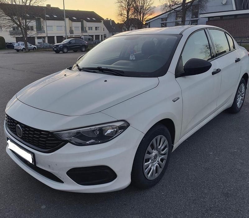 Gebraucht Fiat Tipo Pop 95 PS (69 kW) 2017 Weiß Limousine