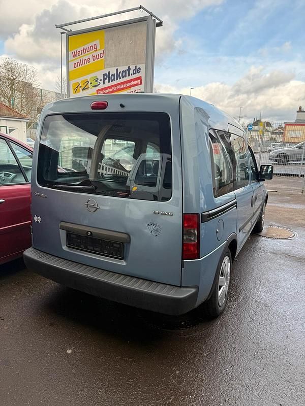 Gebraucht Opel Combo 97 PS (71 kW) 2006 Silber Van / Kleinbus