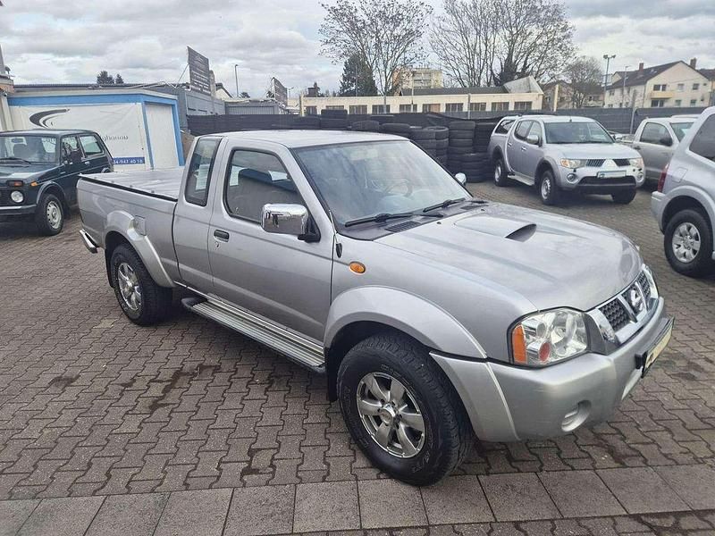 Gebraucht Nissan Navara 133 PS (97 kW) 2005 Silber Pickup