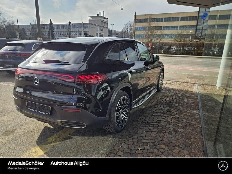 Gebraucht Mercedes EQE300 AMG 180 kW (245 PS) 2024 Unilack schwarz SUV