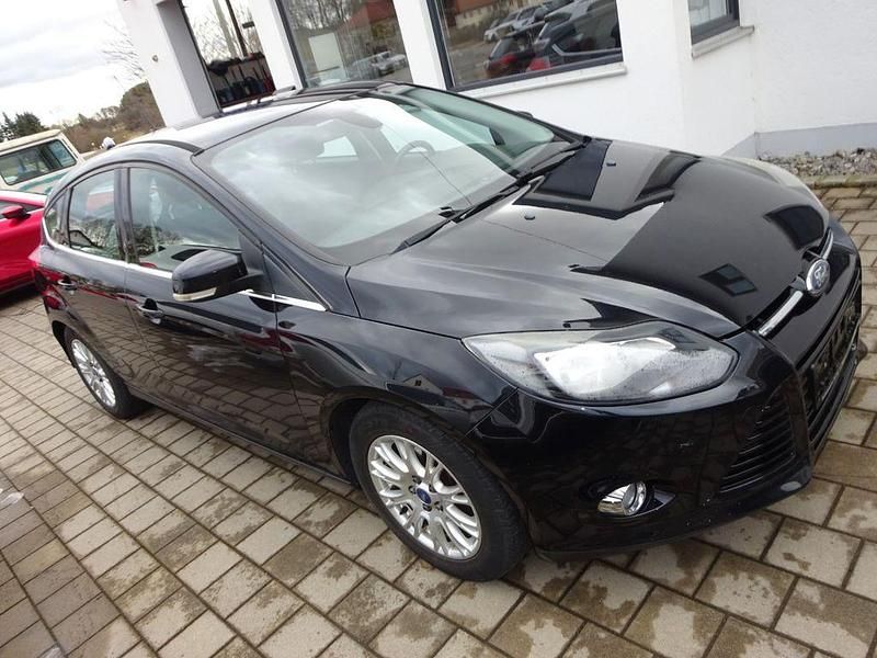 Gebraucht Ford Focus Titanium 116 PS (85 kW) 2011 Schwarz Limousine