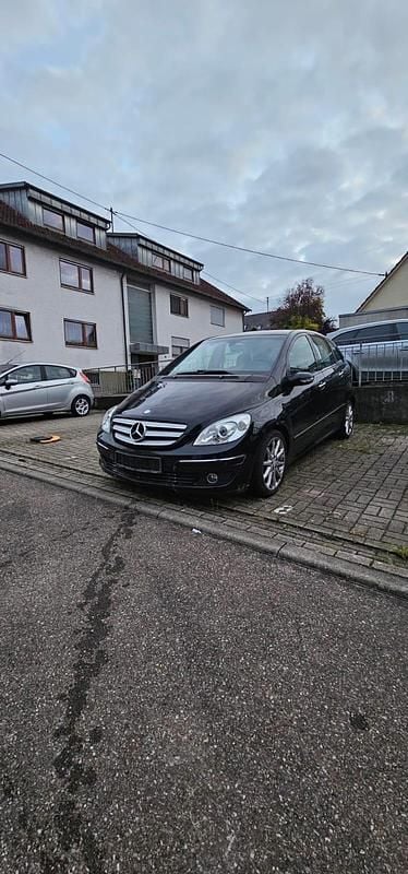Gebraucht Mercedes B200 140 PS (102 kW) 2007 Schwarz Van / Kleinbus