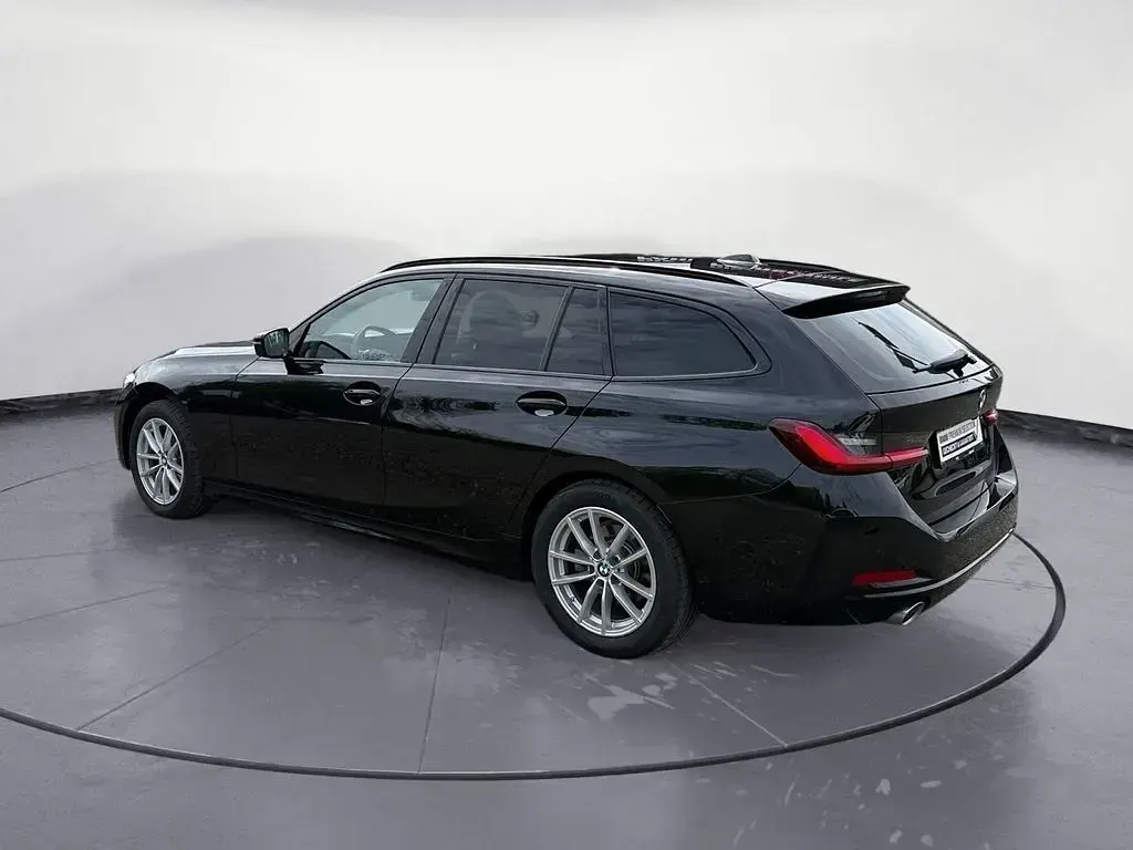 Gebraucht BMW 318 Efficient Dynamics 156 PS (114 kW) 2025 Schwarz Kombi