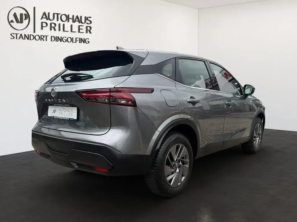 Gebraucht Nissan Qashqai Acenta 140 PS (102 kW) 2021 Grau SUV