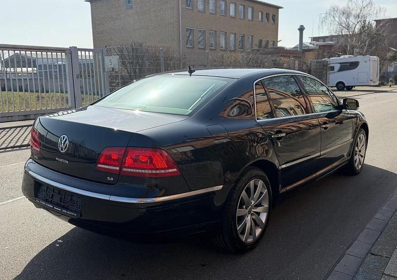 Usata VW Phaeton 239 CV (175 kW) 2011 Nero Berlina