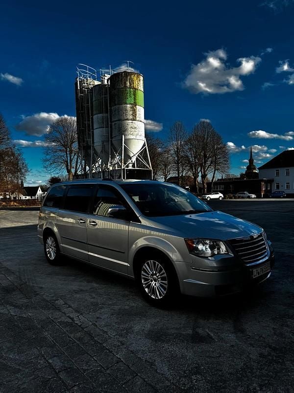 Gebraucht Chrysler Grand Voyager 163 PS (119 kW) 2009 Silber Van / Kleinbus