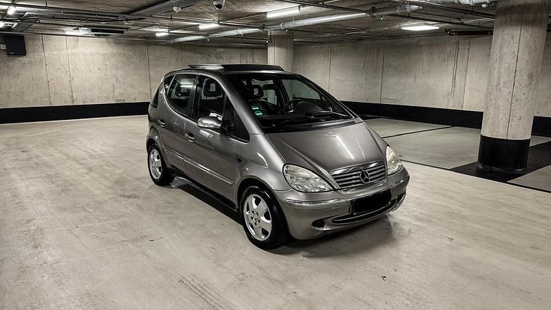 Grau Gebraucht 2004 Mercedes A190 Avantgarde Kleinwagen | 2.850 € (Guter Preis) - Bild 1/4