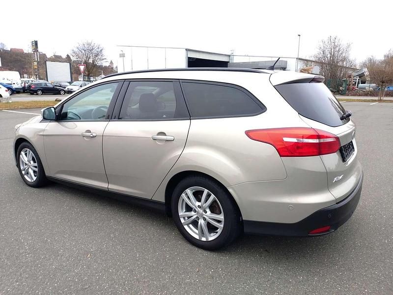 Gebraucht Ford Focus Business Edition 150 PS (110 kW) 2015 Titangrau metallic Kombi
