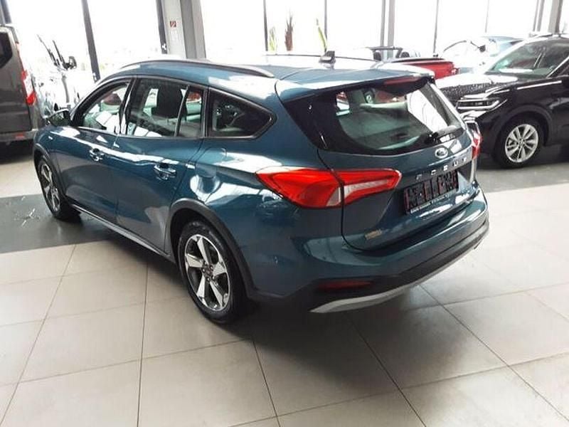 Second-hand Ford Focus Active 120 CP (88 kW) 2020 Albastru Break